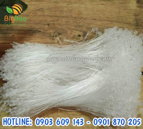 Dây nhựa màu trắng treo mác giá sỉ rẻ