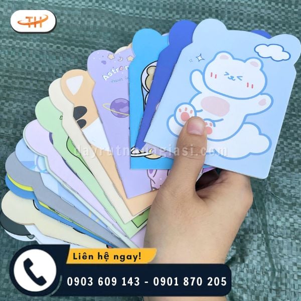 Điểm nhấn là sổ được cắt theo khuôn hình tai gấu Điểm nhấn là sổ được cắt theo khuôn hình tai gấu