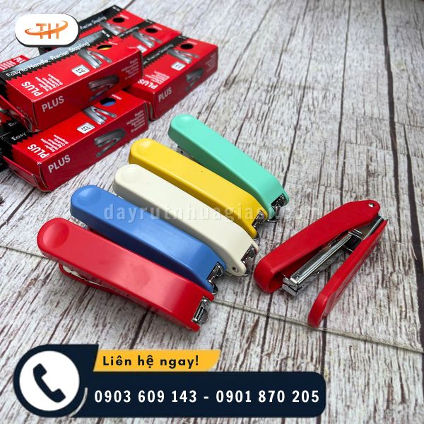 Được làm từ nhựa cao cấp và kim loại chắc chắn Được làm từ nhựa cao cấp và kim loại chắc chắn