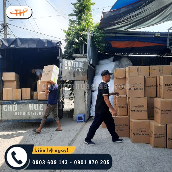 Giao hàng cho khách sỉ tại Thu Hồng Giao hàng cho khách sỉ tại Thu Hồng