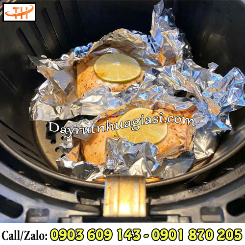 Cuộn giấy bạc nướng thực phẩm an toàn tiện lợi Cuộn giấy bạc nướng thực phẩm an toàn tiện lợi