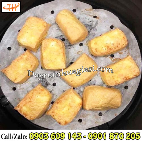 Giấy nến tròn đục lỗ lót lò nướng Giấy nến tròn đục lỗ lót lò nướng