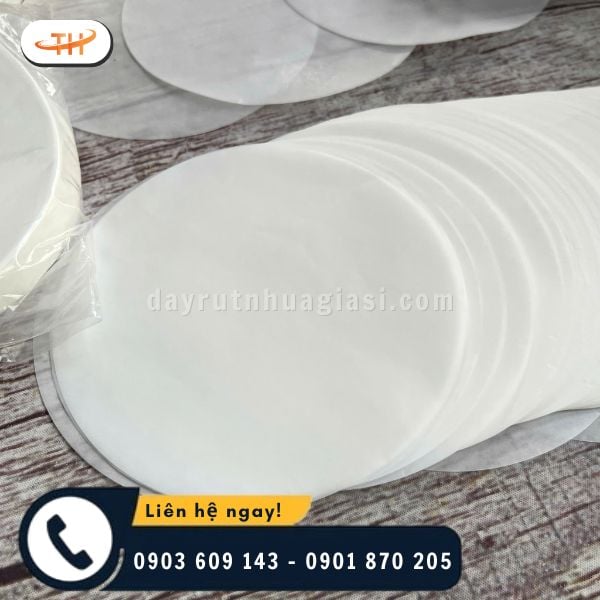 Giấy nến được sản xuất với độ dày tiêu chuẩn và dẻo dai Giấy nến được sản xuất với độ dày tiêu chuẩn và dẻo dai