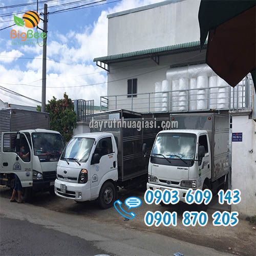 Giao hàng tại công ty Thu Hồng