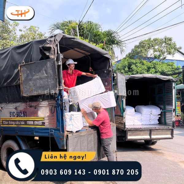 Hoạt động giao hàng hằng ngày của Thu Hồng