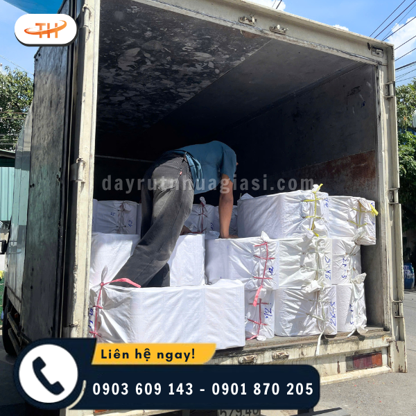 Kho sỉ Thu Hồng chuyên sỉ băng keo dán nền 2F4 uy tín Kho sỉ Thu Hồng chuyên sỉ băng keo dán nền 2F4 uy tín