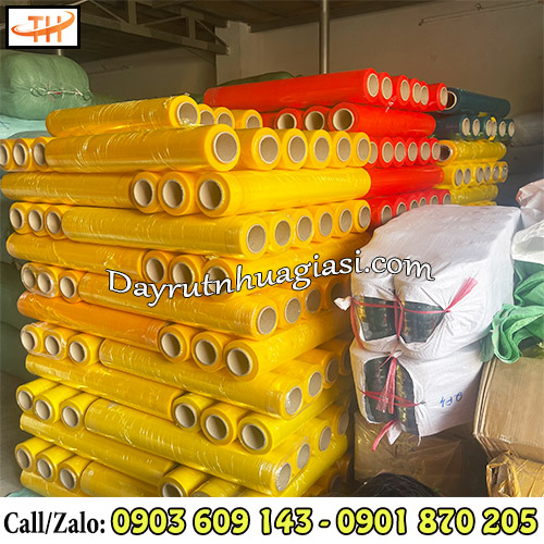 Màng PE đủ màu sẵn kho số lượng  Màng PE đủ màu sẵn kho số lượng