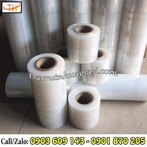 Cuộn màng PE quấn tay Cuộn màng PE quấn tay