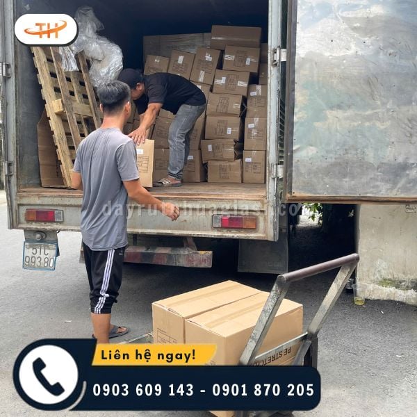 Màng PE với đặc tính co giãn tốt, chống thấm Màng PE với đặc tính co giãn tốt, chống thấm