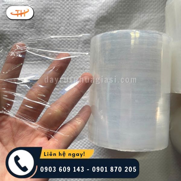 Màng PE với độ trong suốt và độ co giãn cao Màng PE với độ trong suốt và độ co giãn cao