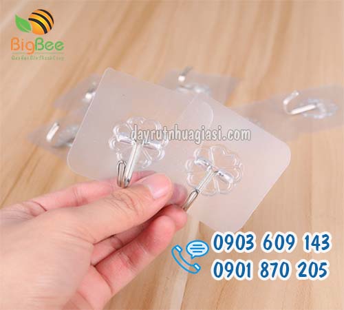 Móc dán tường treo đồ giá rẻ tại TP.HCM