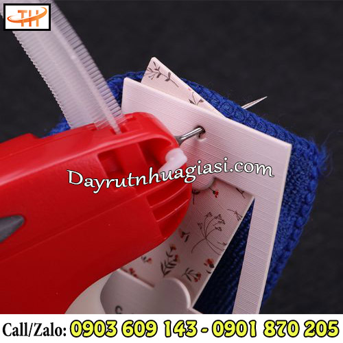 Ti bắn nhãn mác quần áo kết hợp hoàn hảo với súng bắn đạn nhựa Ti bắn nhãn mác quần áo kết hợp hoàn hảo với súng bắn đạn nhựa