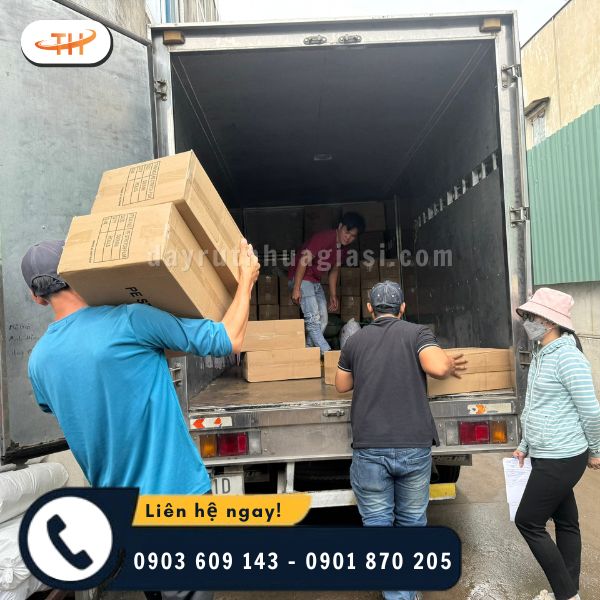 Thu Hồng chuyển cung cấp dây treo nhãn mác quần áo chất lượng Thu Hồng chuyển cung cấp dây treo nhãn mác quần áo chất lượng