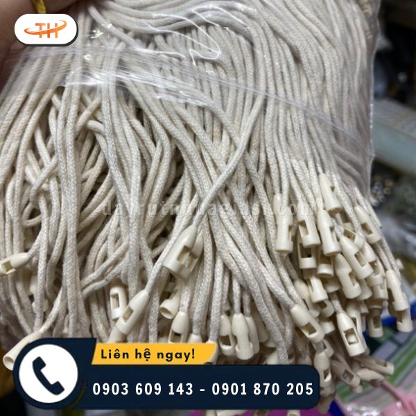Thu Hồng cung cấp dây treo nhãn mác với giá cả siêu rẻ Thu Hồng cung cấp dây treo nhãn mác với giá cả siêu rẻ
