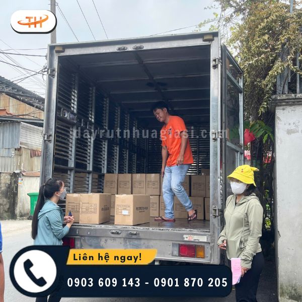 Thu Hồng là đơn vị phân phối vật tư đóng gói uy tín với nhiều năm kinh nghiệm Thu Hồng là đơn vị phân phối vật tư đóng gói uy tín với nhiều năm kinh nghiệm