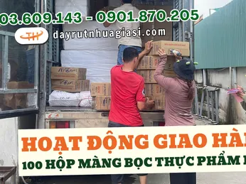 Khách đặt 100 hộp màng bọc thực phẩm R250 – Thu Hồng giao liền tay!