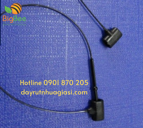 Ti xỏ đen đầu nhọn