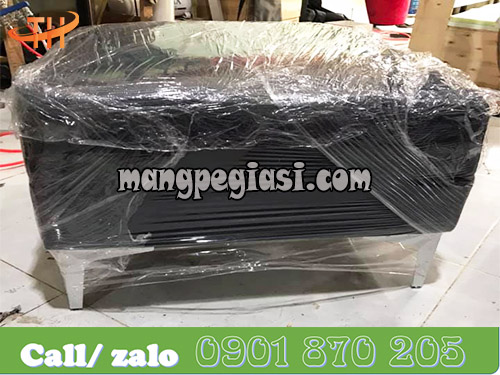 Cơ sở sản xuất sofa sử dụng màng pe của Thu Hồng