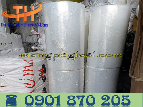 Cuộn màng Pe quấn máy trong suốt