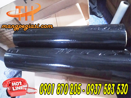 Cuộn pe đen quấn hàng