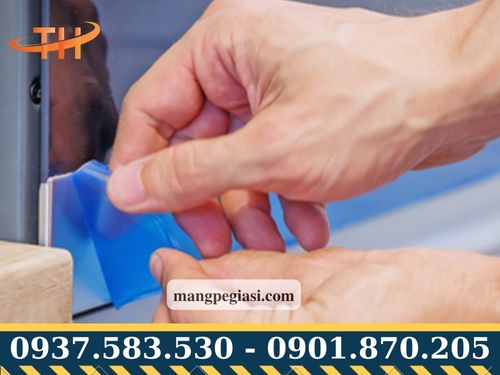 Màng bảo vệ màu xanh dương