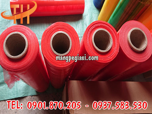 Màng pe có độ co giãn, mềm dẻo giúp cố định hàng hóa chắc chắn hơn