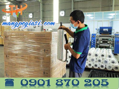 Sử dụng màng pe quấn kiện hàng thùng carton