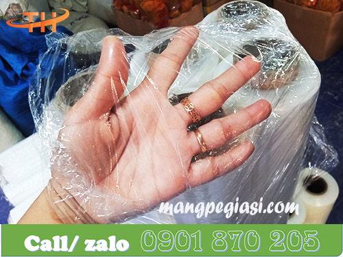 Màng PE khá dai, dẻo độ co giãn tốt khó rách