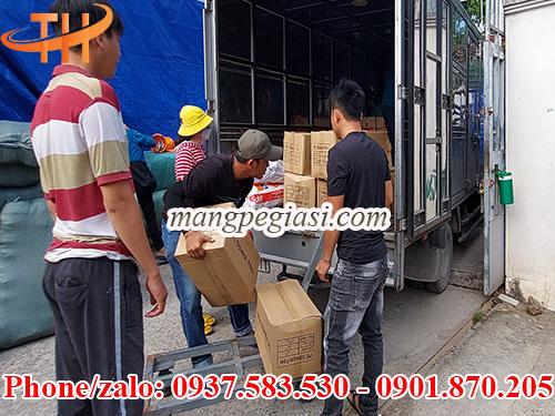 Màng pe quấn pallet