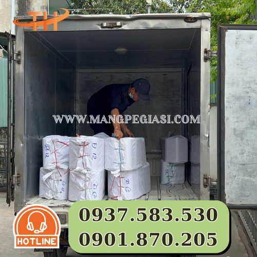 Hoạt động giao băng keo mỗi ngày tại Thu Hồng Hoạt động giao băng keo mỗi ngày tại Thu Hồng