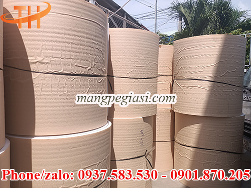 Xốp cách nhiệt có keo giá rẻ