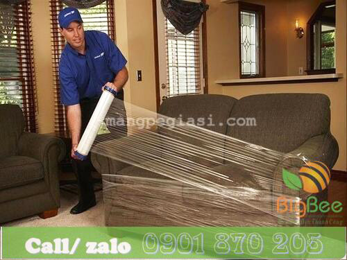 Sử dụng màng PE quấn hàng nội thất chống trầy khi vận chuyển