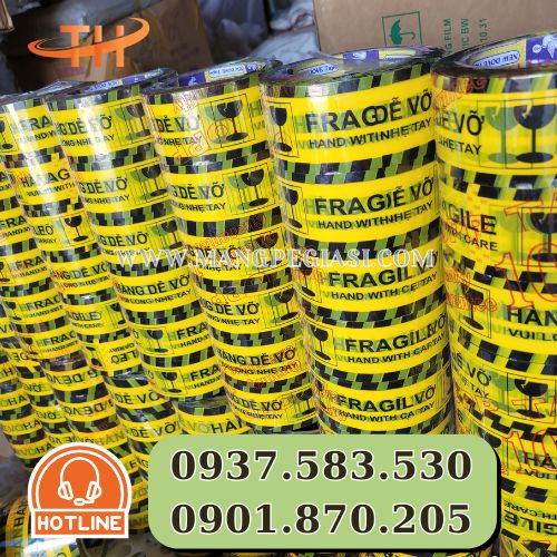 Băng dính hàng dễ vỡ dán cảnh báo khi vận chuyển Băng dính hàng dễ vỡ dán cảnh báo khi vận chuyển