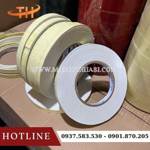 Băng keo 2 mặt mút xốp trắng dùng cho văn phòng Băng keo 2 mặt mút xốp trắng dùng cho văn phòng