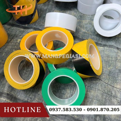 Băng keo dán nền PVC chịu mài mòn cao, chống thấm nước Băng keo dán nền PVC chịu mài mòn cao, chống thấm nước