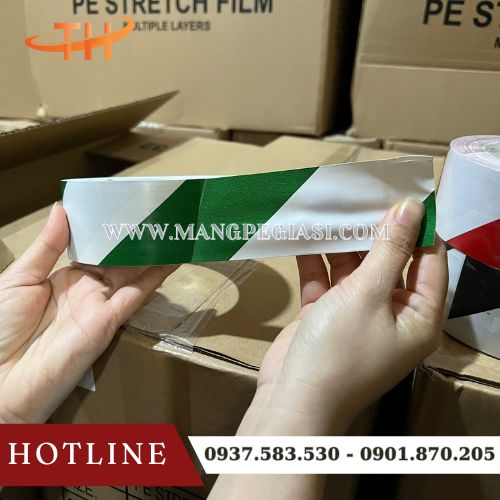 Băng keo dán sàn sọc xanh Băng keo dán sàn sọc xanh