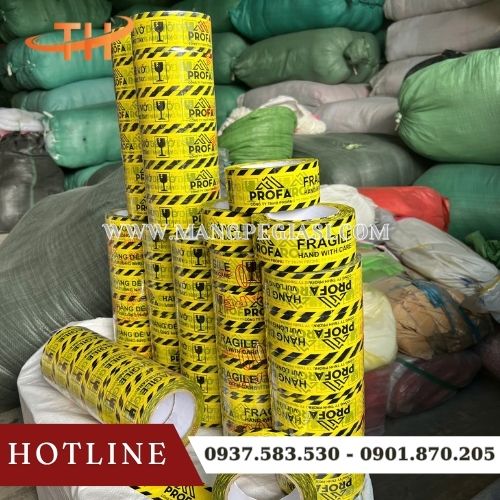 Băng keo hàng dễ vỡ có in kèm logo công ty Băng keo hàng dễ vỡ có in kèm logo công ty