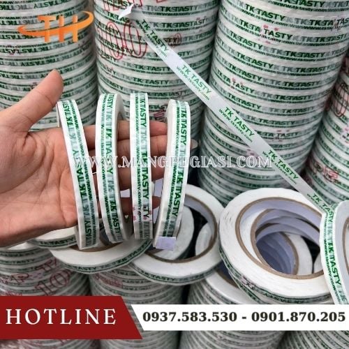 Băng keo in logo 1f2 bền dai siêu dính nhỏ gọn Băng keo in logo 1f2 bền dai siêu dính nhỏ gọn