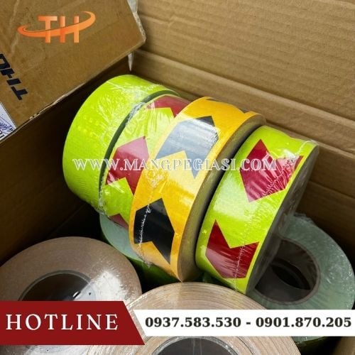 Băng keo phản quang dùng dán cảnh báo tăng độ an toàn Băng keo phản quang dùng dán cảnh báo tăng độ an toàn