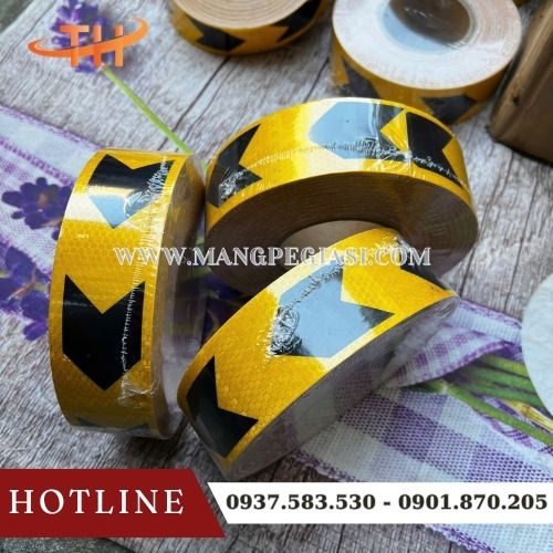 Băng dính phản quang cảnh báo tiện lợi, tiết kiệm chi phí Băng dính phản quang cảnh báo tiện lợi, tiết kiệm chi phí