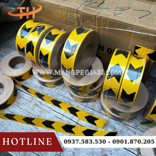 Băng keo phản quang sọc vàng đen cảnh báo Băng keo phản quang sọc vàng đen cảnh báo