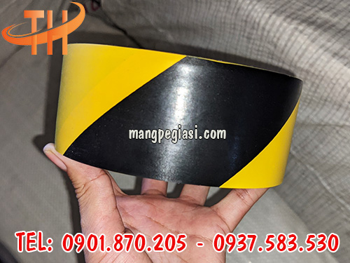 Băng dính dán sàn nhà