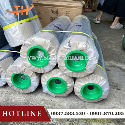 Bạt ni lông phủ đất chống cỏ dại, hạn chế sâu bệnh Bạt ni lông phủ đất chống cỏ dại, hạn chế sâu bệnh