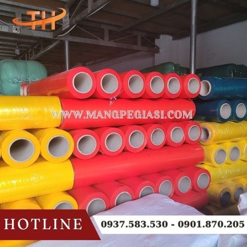 Màng PE quấn hàng pallet cuộn dài 75cm Màng PE quấn hàng pallet cuộn dài 75cm