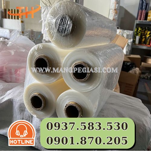 Cuộn màng PE quấn máy 6kg Cuộn màng PE quấn máy 6kg