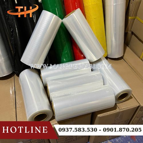 Cuộn màng PE quấn tay 25cm 2.6kg Cuộn màng PE quấn tay 25cm 2.6kg