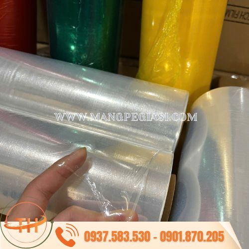 Cuộn PE quấn hàng có độ co giãn tốt Cuộn PE quấn hàng có độ co giãn tốt