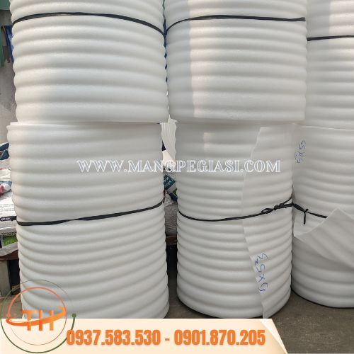Cuộn xốp foam bọc hàng hoá Cuộn xốp foam bọc hàng hoá