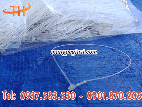 Đạn xỏ có thiết kế đơn giản, gọn nhẹ