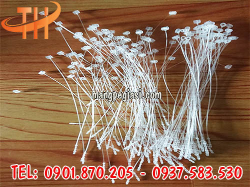 Đạn xỏ có độ bền cao, giúp cố định nhãn mác